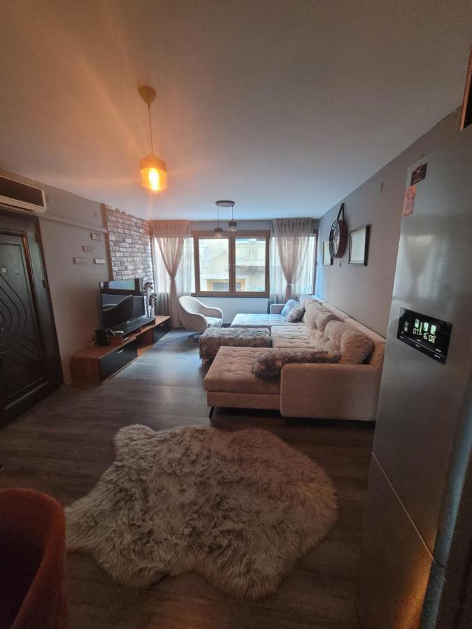 Hayat Apartman Appartement İzmir Buitenkant foto