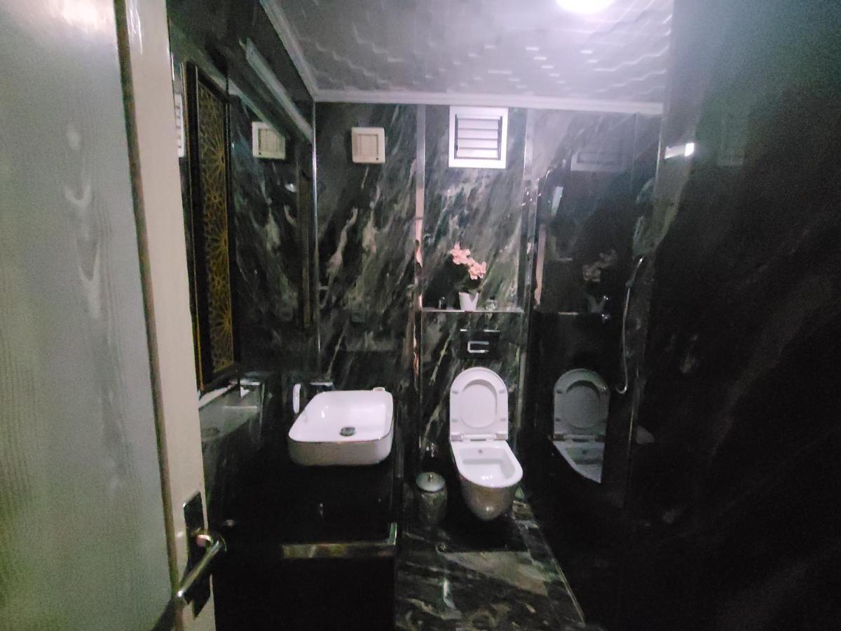 Hayat Apartman Appartement İzmir Buitenkant foto