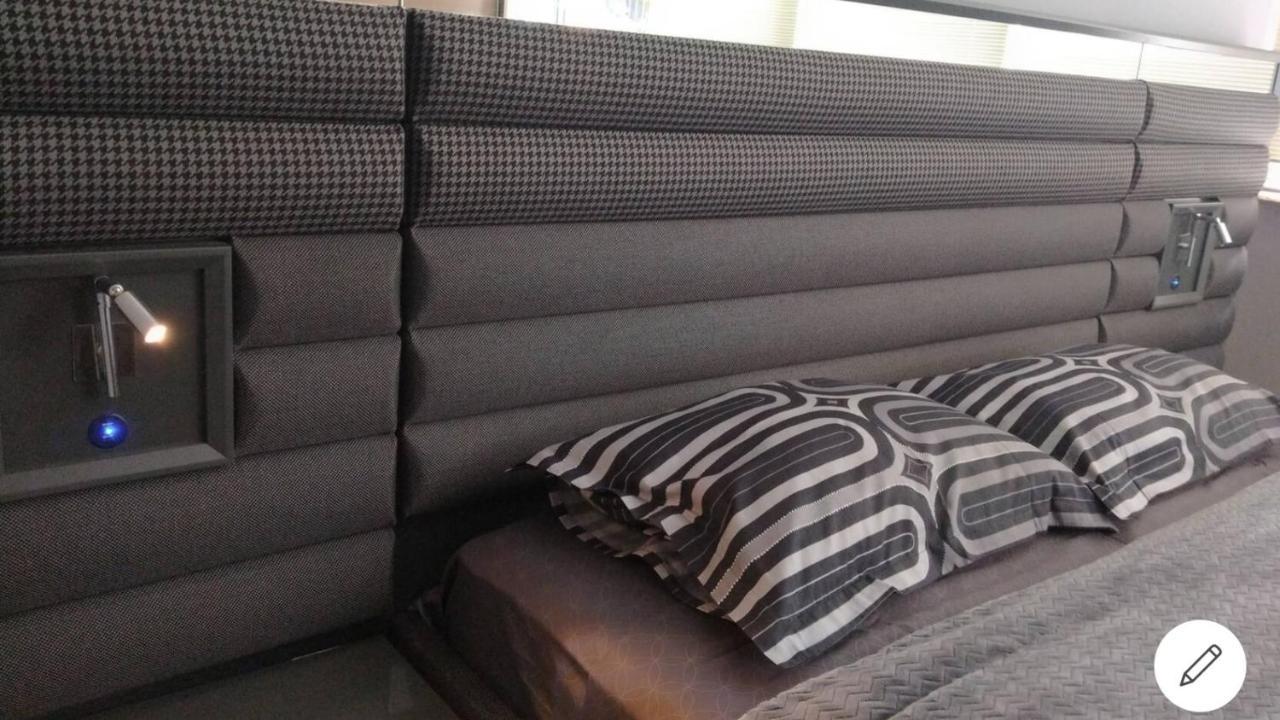 Hayat Apartman Appartement İzmir Buitenkant foto